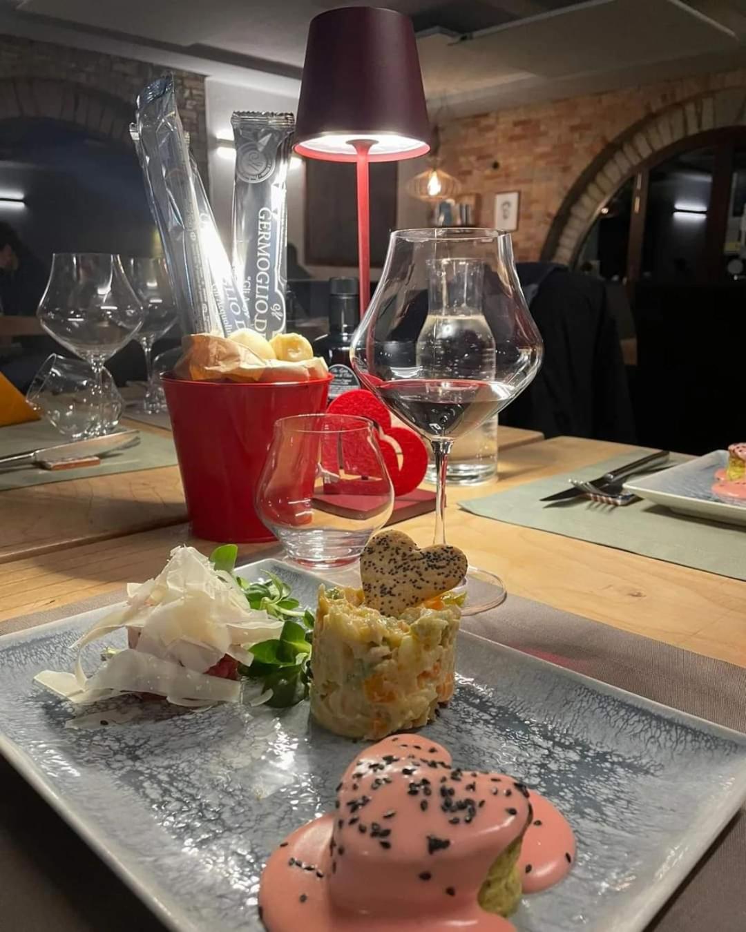Agriturismo Cascina L'Arche ซานโตสเตฟาโน เบลโบ ภายนอก รูปภาพ