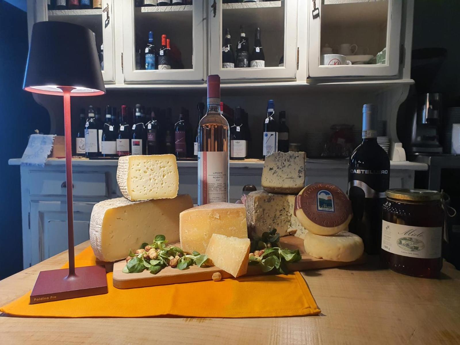 Agriturismo Cascina L'Arche ซานโตสเตฟาโน เบลโบ ภายนอก รูปภาพ
