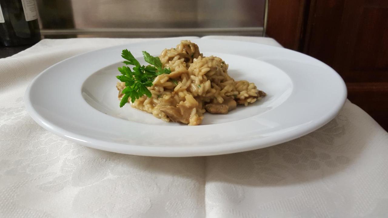 Agriturismo Cascina L'Arche ซานโตสเตฟาโน เบลโบ ภายนอก รูปภาพ
